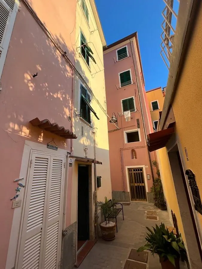 Hébergement de vacances Chez Fernando Lerici Front Beach Free Parking Italie