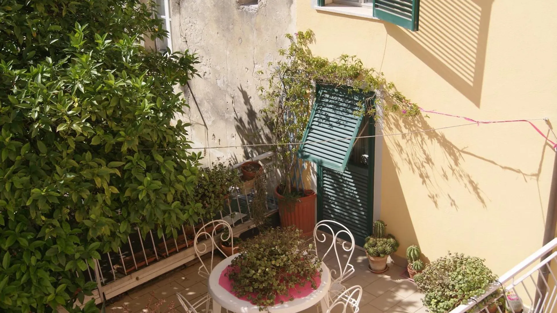 Hébergement de vacances Chez Fernando Lerici Front Beach Free Parking